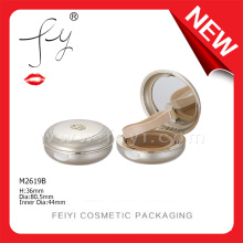 Retro Style Compact Cosmetic Packaging Custom Round Cosmetic Powder Press